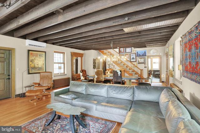 459 MOUNT PENN RD, Reading, PA 19607