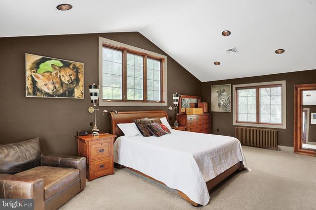 459 MOUNT PENN RD, Reading, PA 19607