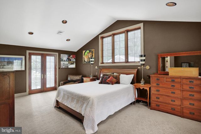 459 MOUNT PENN RD, Reading, PA 19607