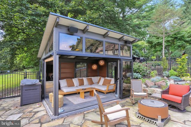 459 MOUNT PENN RD, Reading, PA 19607