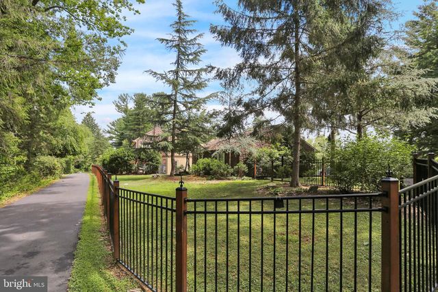 459 MOUNT PENN RD, Reading, PA 19607