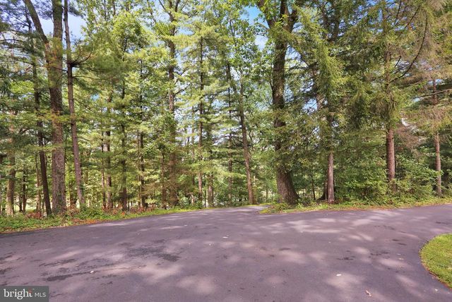 459 MOUNT PENN RD, Reading, PA 19607
