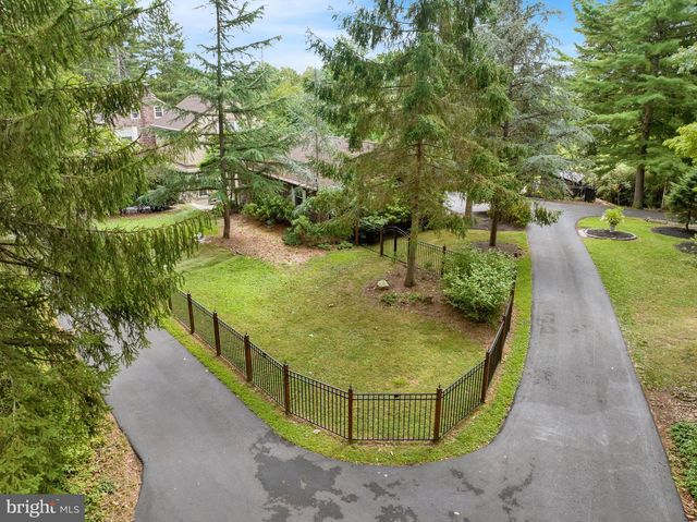 459 MOUNT PENN RD, Reading, PA 19607