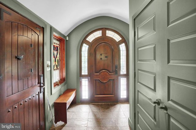 459 MOUNT PENN RD, Reading, PA 19607