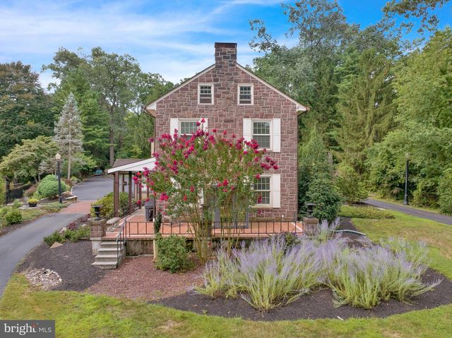 459 MOUNT PENN RD, Reading, PA 19607