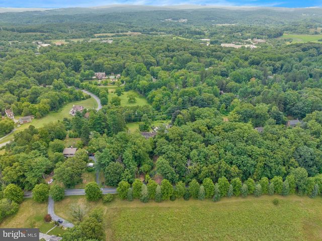 459 MOUNT PENN RD, Reading, PA 19607