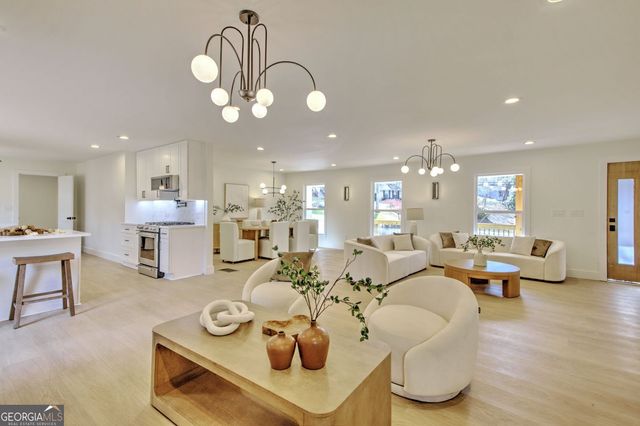 7235 NE Thornhill Lane, Atlanta, GA 30328