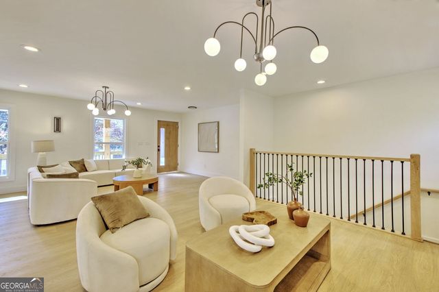 7235 NE Thornhill Lane, Atlanta, GA 30328