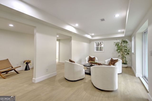 7235 NE Thornhill Lane, Atlanta, GA 30328