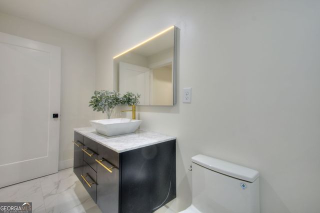 7235 NE Thornhill Lane, Atlanta, GA 30328