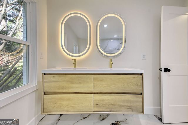 7235 NE Thornhill Lane, Atlanta, GA 30328