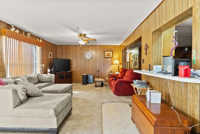 15941 San Augustine, Tyler, TX 75704