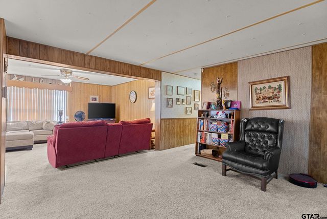 15941 San Augustine, Tyler, TX 75704