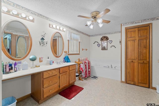 15941 San Augustine, Tyler, TX 75704