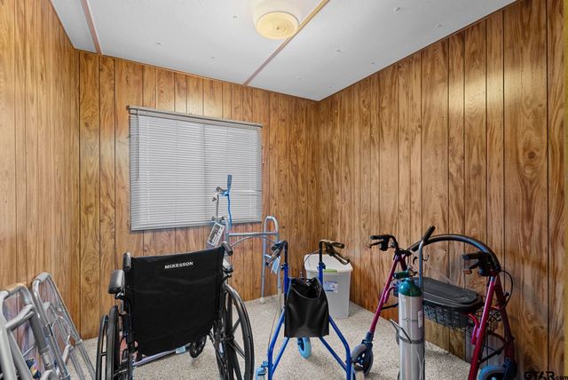 15941 San Augustine, Tyler, TX 75704