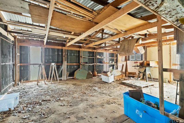 15941 San Augustine, Tyler, TX 75704