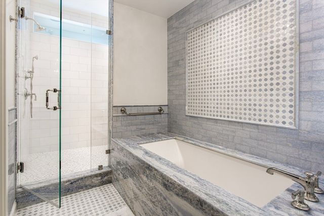 2 Commonwealth Avenue PH3-4, Boston, MA 02116