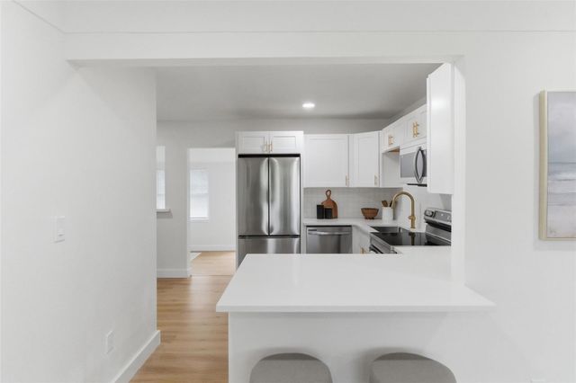 2926 40TH AVENUE N, St Petersburg, FL 33714