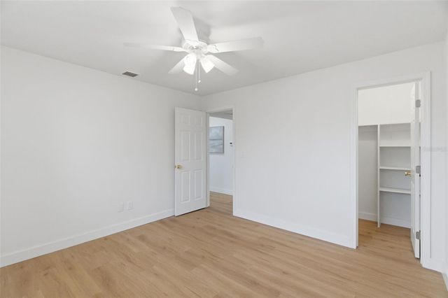 2926 40TH AVENUE N, St Petersburg, FL 33714