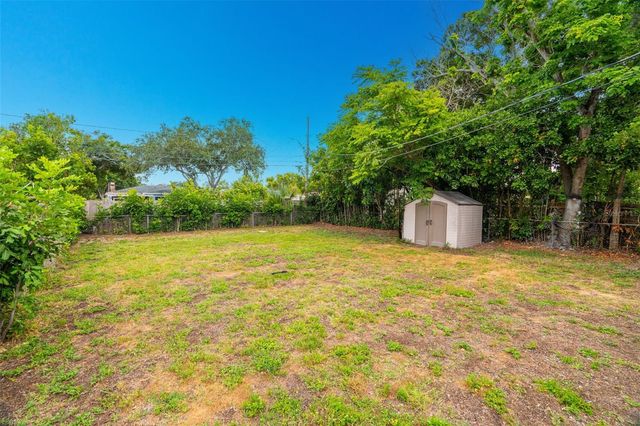 2926 40TH AVENUE N, St Petersburg, FL 33714