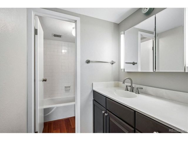 460 S Marion Pkwy S C-1001, Denver, CO 80209