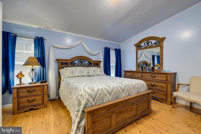 400 N FORK RIVER RD, Shenandoah, VA 22849