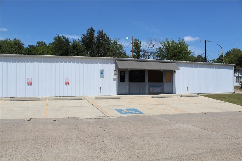 410 Burnett Street, Bryan, TX 77803 — photo 2