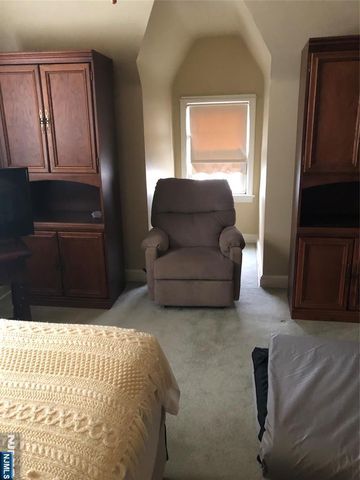 5 Bond Place, North Arlington, NJ 07031