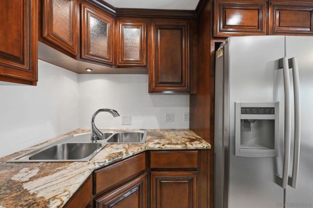 7061 Appian Dr B, San Diego, CA 92139