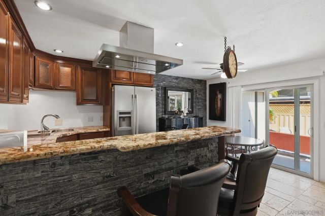 7061 Appian Dr B, San Diego, CA 92139