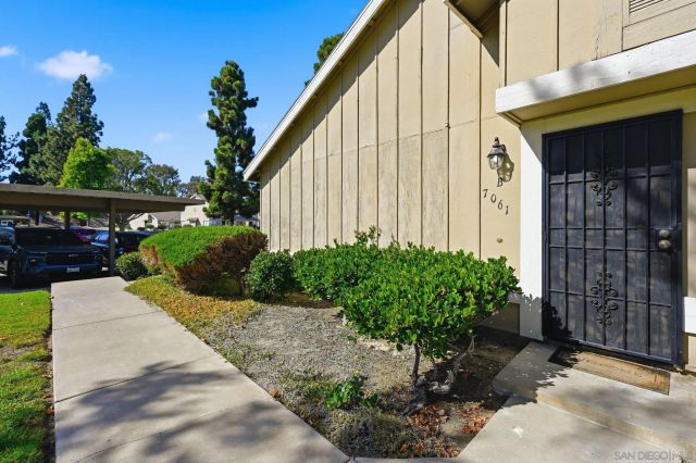 7061 Appian Dr B, San Diego, CA 92139