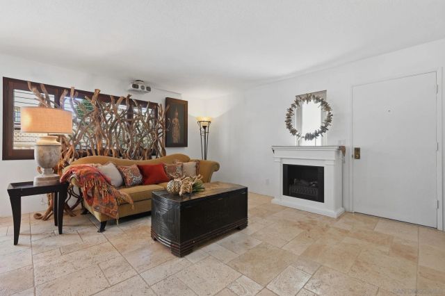 7061 Appian Dr B, San Diego, CA 92139