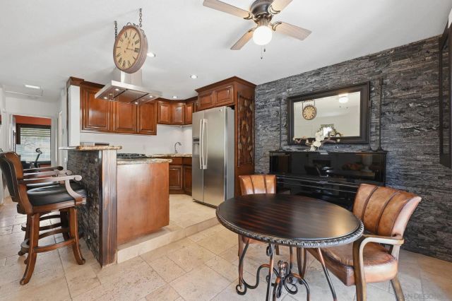 7061 Appian Dr B, San Diego, CA 92139