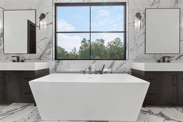 16150 Belford Drive, Milton, GA 30004