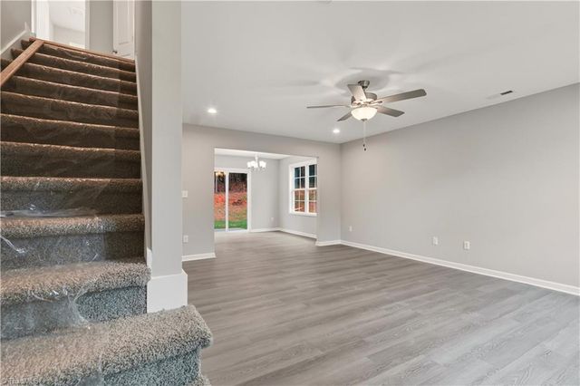 1611 N Cleveland Avenue, Winston-salem, NC 27105