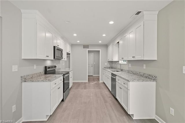 1611 N Cleveland Avenue, Winston-salem, NC 27105