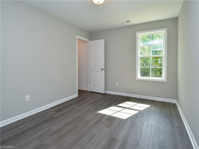 1611 N Cleveland Avenue, Winston-salem, NC 27105