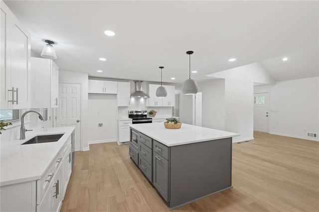 3411 Lake Ridge Place, Gainesville, GA 30506