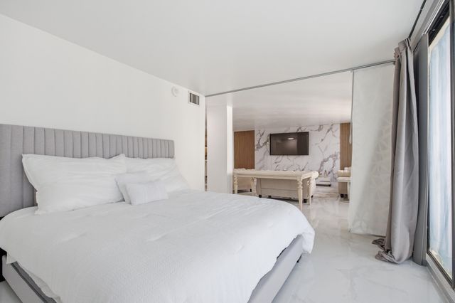 2101 S Ocean Drive 1507, Hollywood, FL 33019