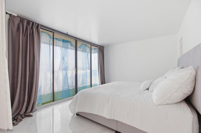 2101 S Ocean Drive 1507, Hollywood, FL 33019