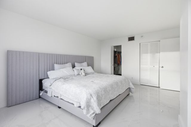 2101 S Ocean Drive 1507, Hollywood, FL 33019