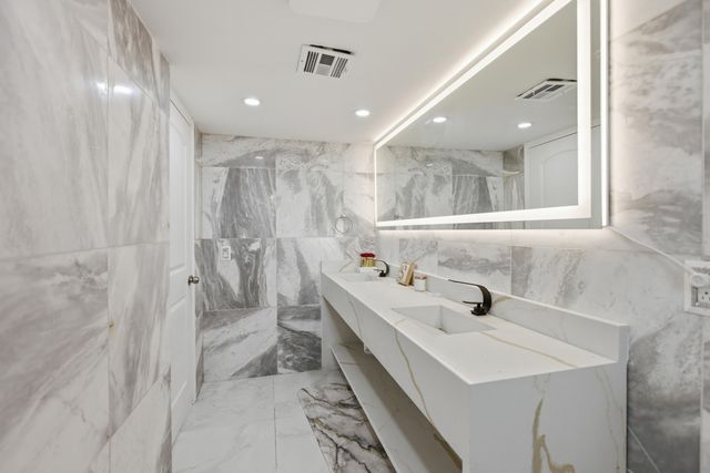 2101 S Ocean Drive 1507, Hollywood, FL 33019