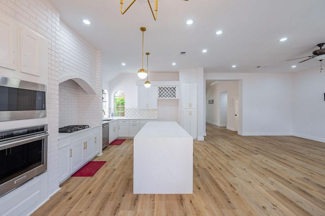 3311 Richland Drive, Sugar Land, TX 77478