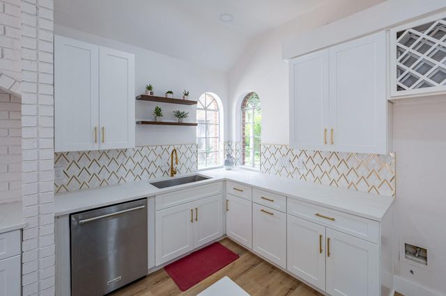 3311 Richland Drive, Sugar Land, TX 77478