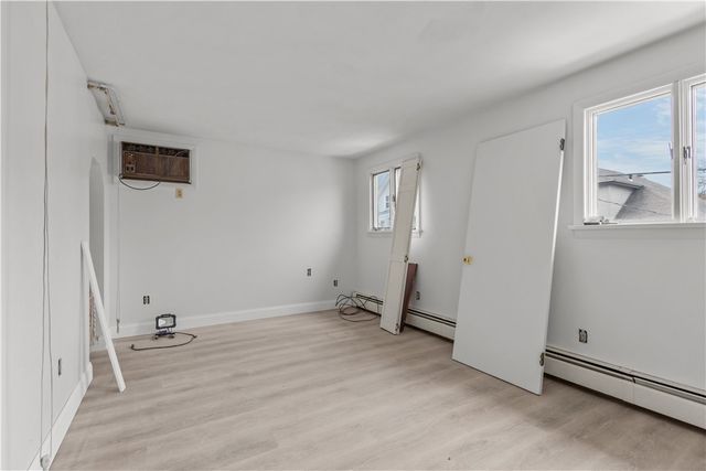 129 Academy Avenue, Providence, RI 02908