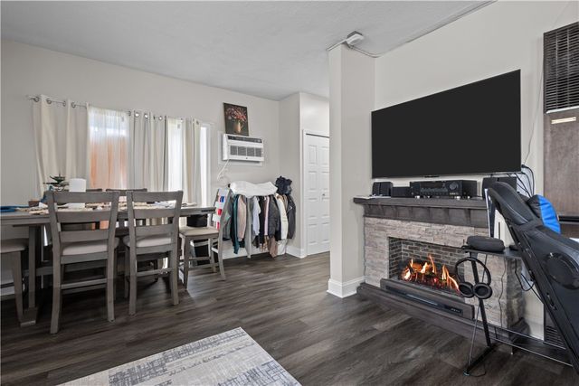 129 Academy Avenue, Providence, RI 02908