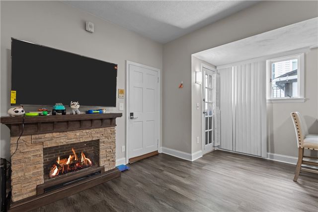 129 Academy Avenue, Providence, RI 02908