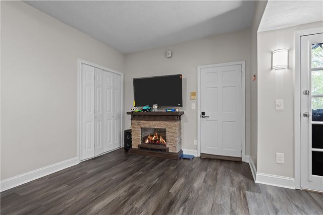 129 Academy Avenue, Providence, RI 02908