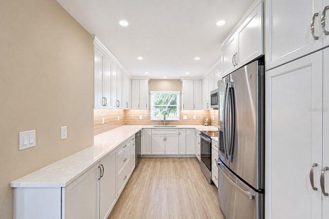 4857 INDEPENDENCE DRIVE, Bradenton, FL 34210