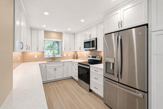 4857 INDEPENDENCE DRIVE, Bradenton, FL 34210